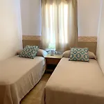 Bonito Con Piscina Y A Dos Pasos De La Playa Apartamento *