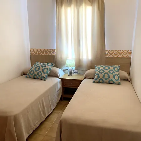 Bonito Con Piscina Y A Dos Pasos De La Playa شقة *